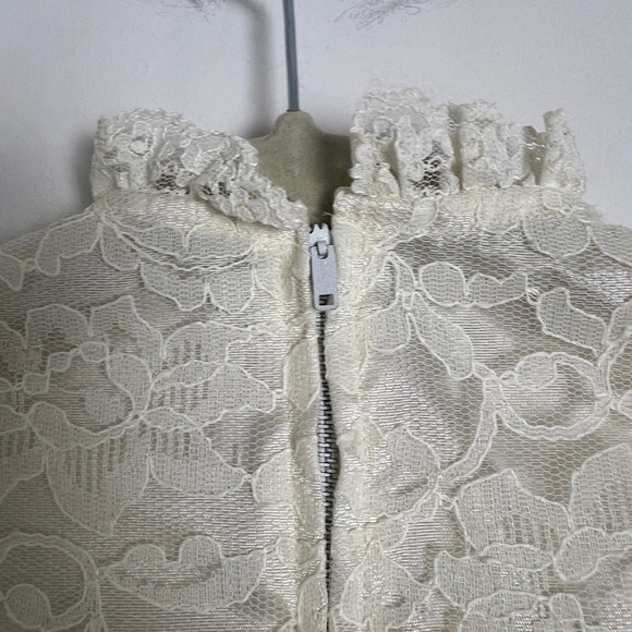 Vintage Girl's First Communion Cream Tiered All Lace Attached Necklace Dress S/M - Picture 7 of 9